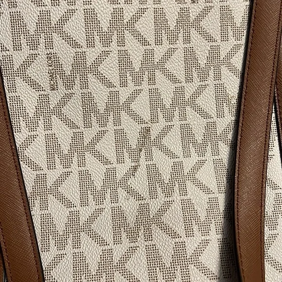 Michael Kors Tote - Picture 5 of 9